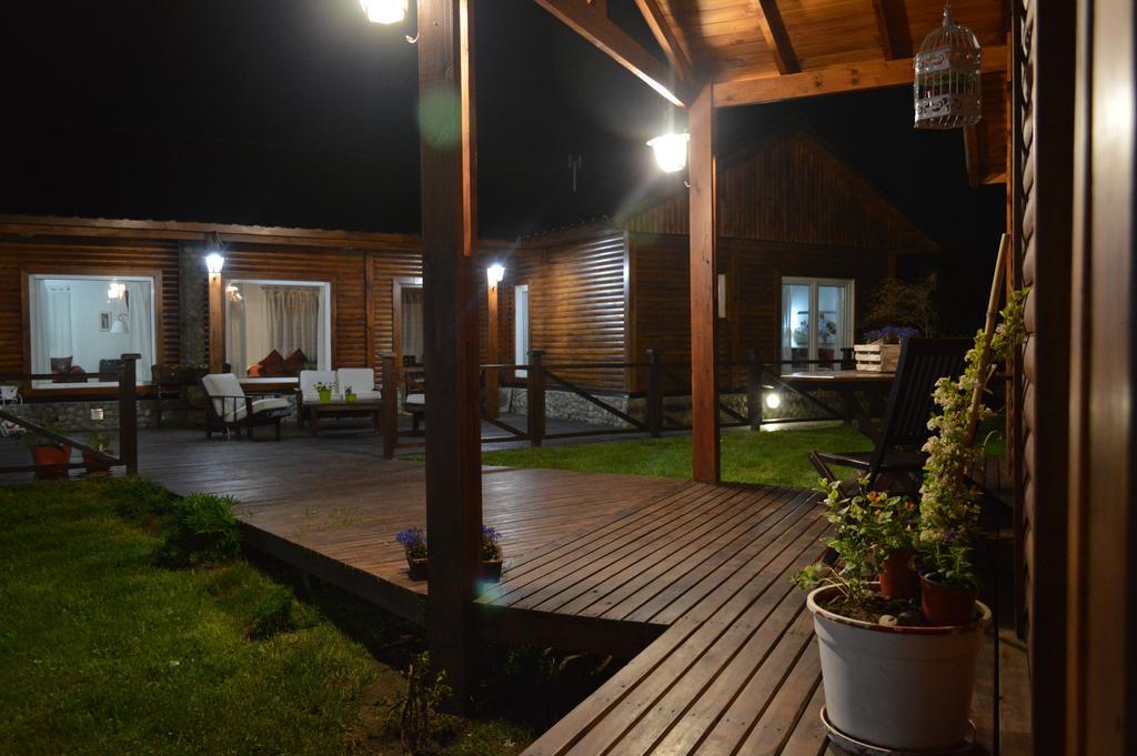 Cabanas Teuepen El Calafate Eksteriør bilde